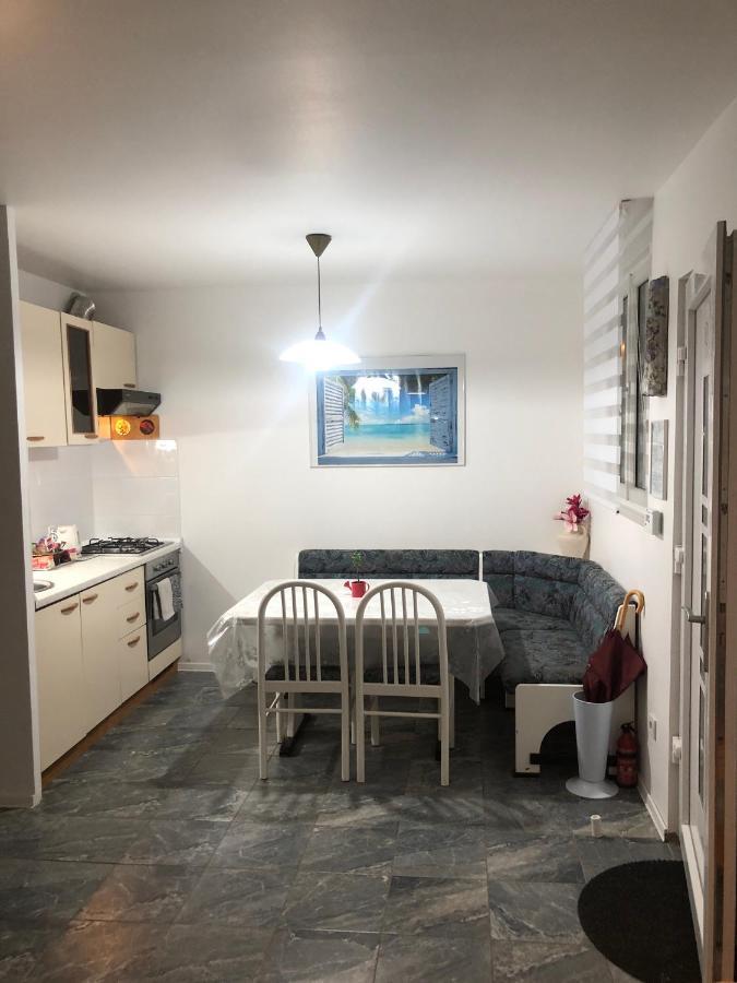 Holiday House Apartments Dajcic ヴァラズディンスケ・トプリツェ エクステリア 写真
