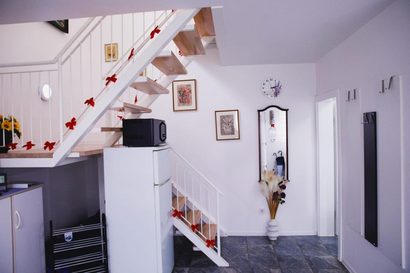 Holiday House Apartments Dajcic ヴァラズディンスケ・トプリツェ エクステリア 写真